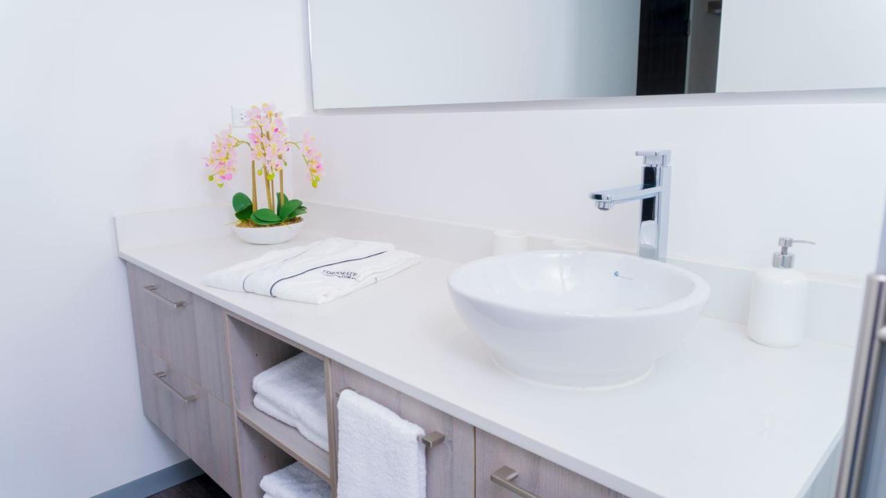 Corporate Stays - Arborea Flats - Modern 1Br Санта-Ана Экстерьер фото